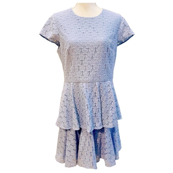 Gal Meets Glam Daisy Blue Lace Tiered Dress Size 12 - Picture 1 of 10